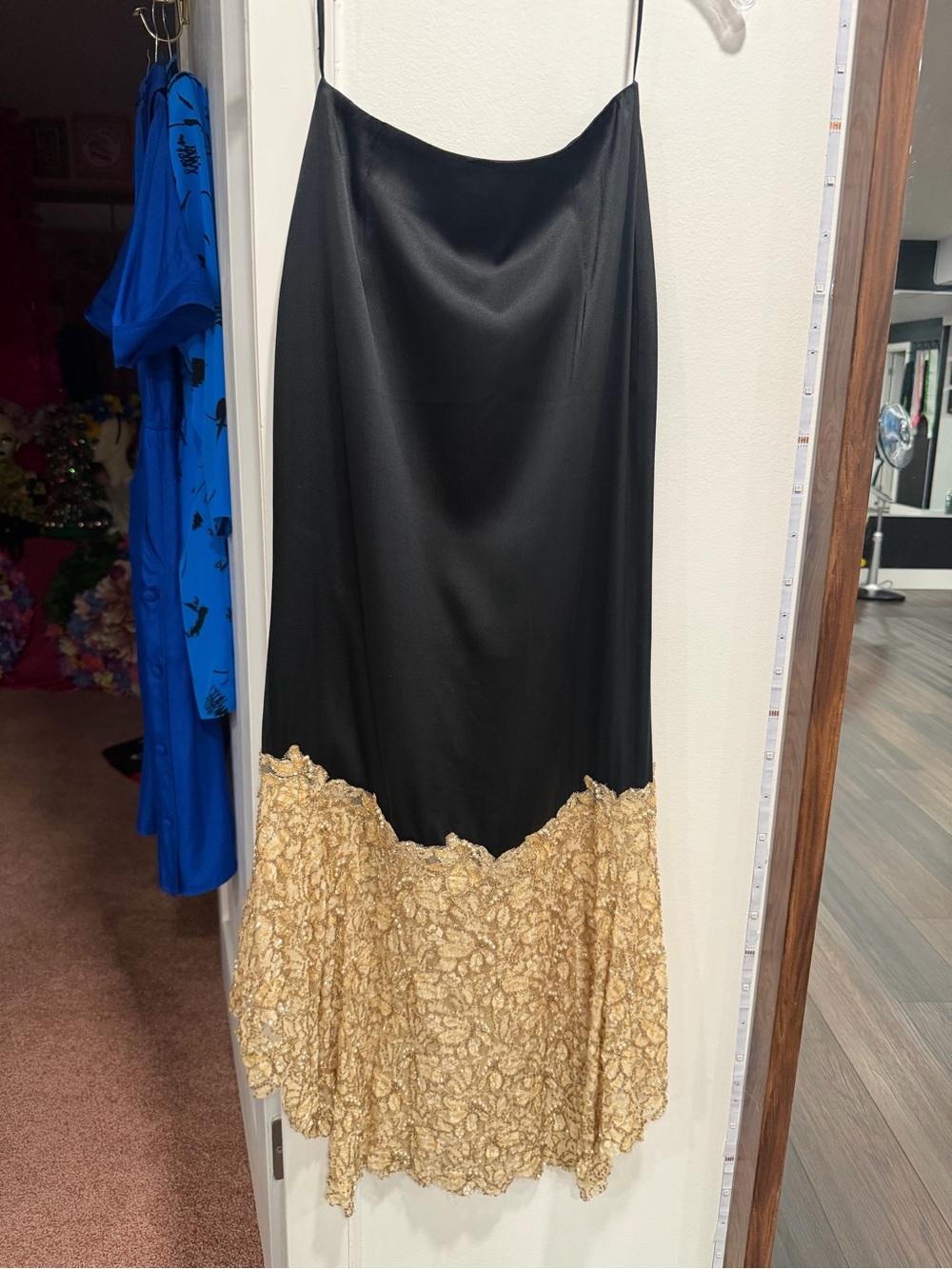 Cache Black Satin High-Low Skirt with Gold Lace Trim - Picture 3 of 3